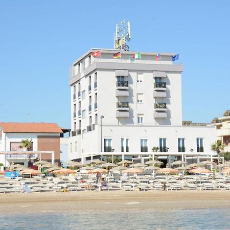 Hotel Caravel ماروتّا المظهر الخارجي الصورة