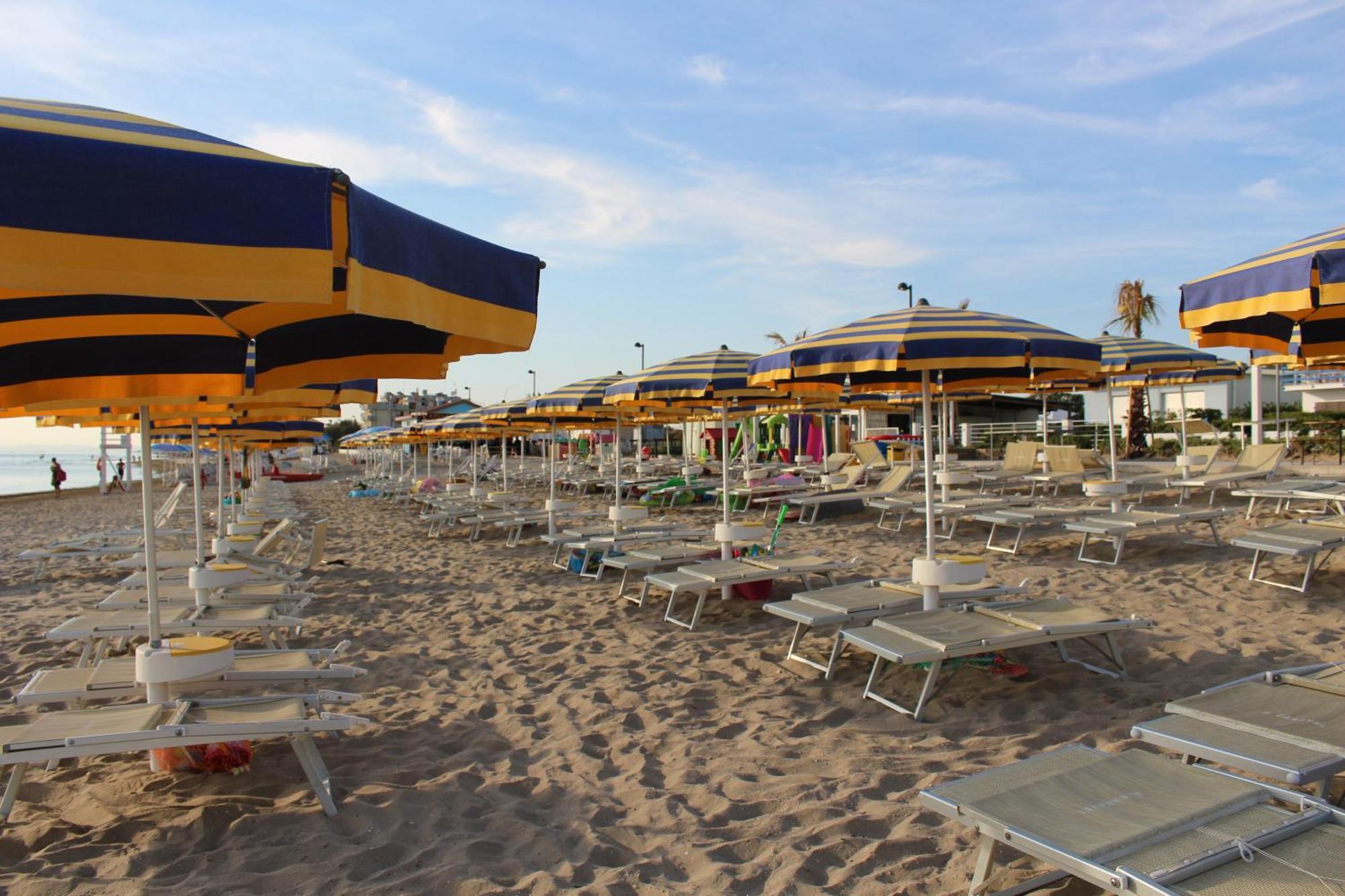 Hotel Caravel ماروتّا المظهر الخارجي الصورة