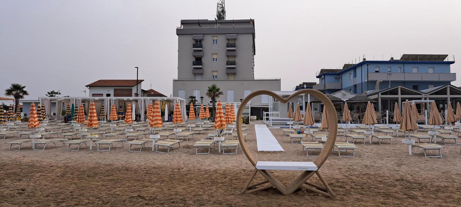 Hotel Caravel ماروتّا المظهر الخارجي الصورة