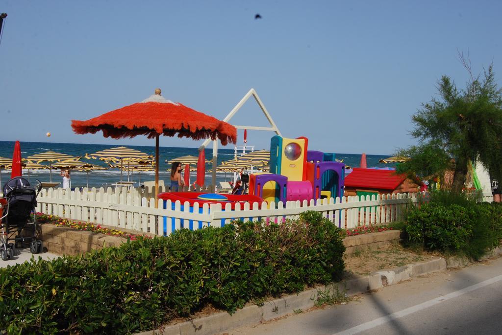 Hotel Caravel ماروتّا المظهر الخارجي الصورة