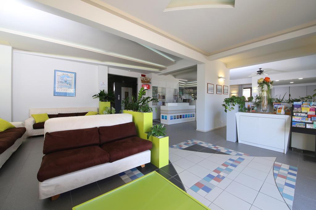 Hotel Caravel ماروتّا المظهر الخارجي الصورة